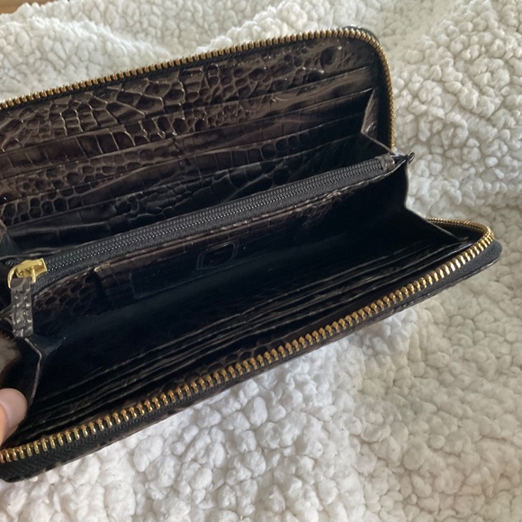 Brahmin Wallet,dark brown - Picture 8 of 9